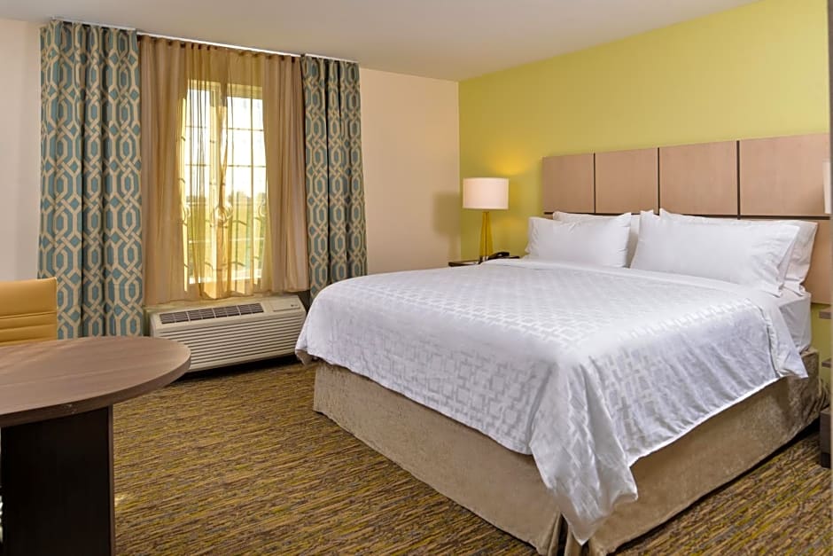 CANDLEWOOD SUITES - LODI By IHG
