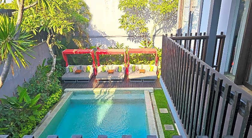 Seminyak Icon - by Karaniya Experience