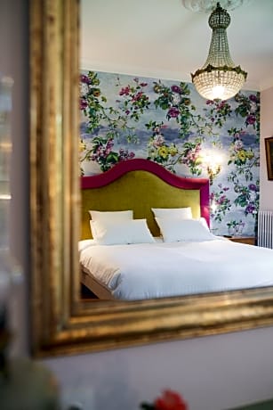 Deluxe Double or Twin Junior Suite with Garden view