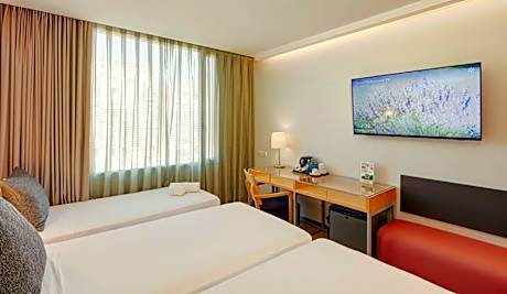Twin Room with Extra Bed for 2 Adults and 1 Child