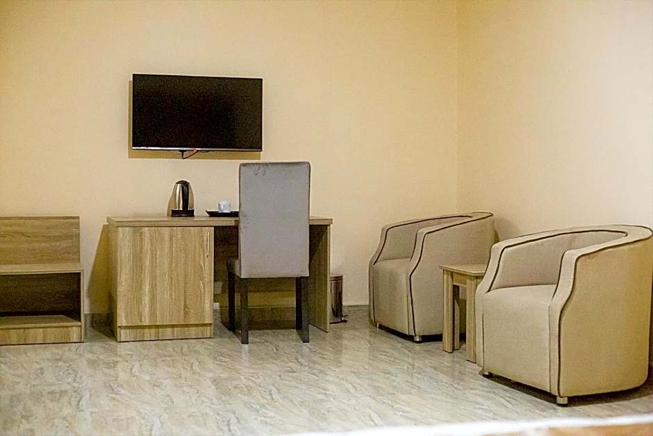 Radiance Spring Hotel