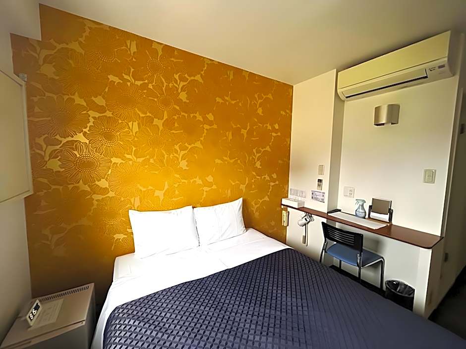 Step Inn Shin-Osaka Higashiguchi