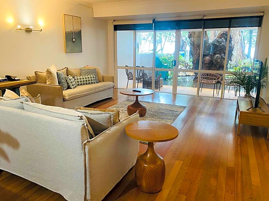 BeachView Apartments at Villa Paradiso