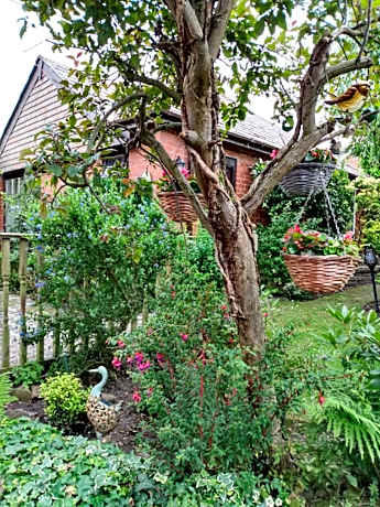 Twin Room with Shower