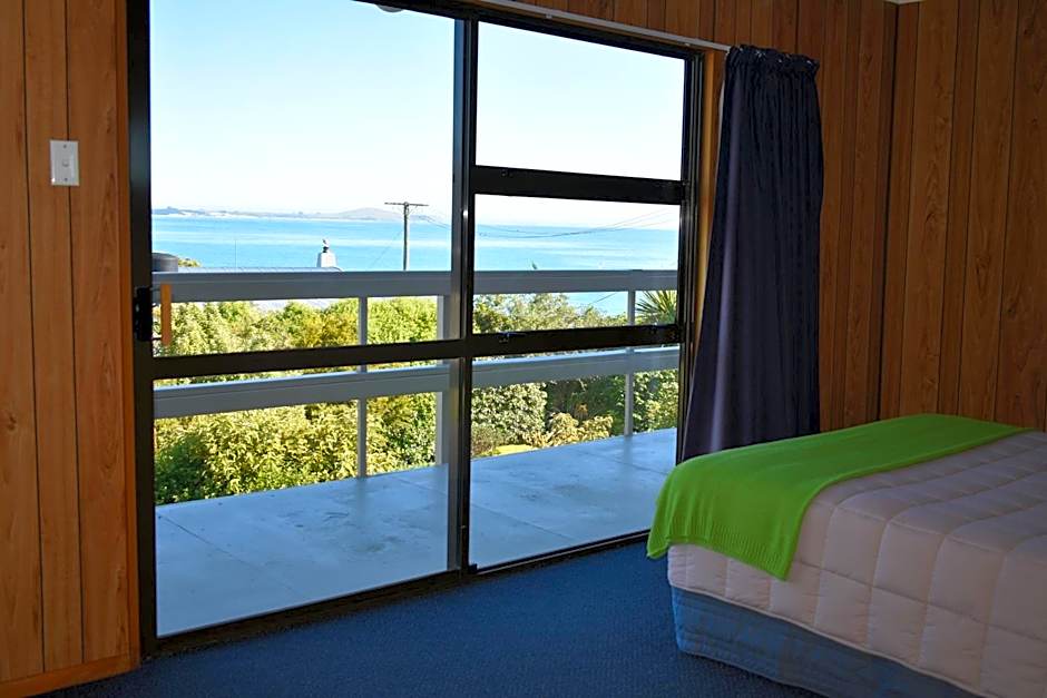 Moeraki Beach Motels