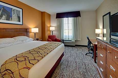 Deluxe King Meeting Room, 2 Rooms - Accessible , Tub