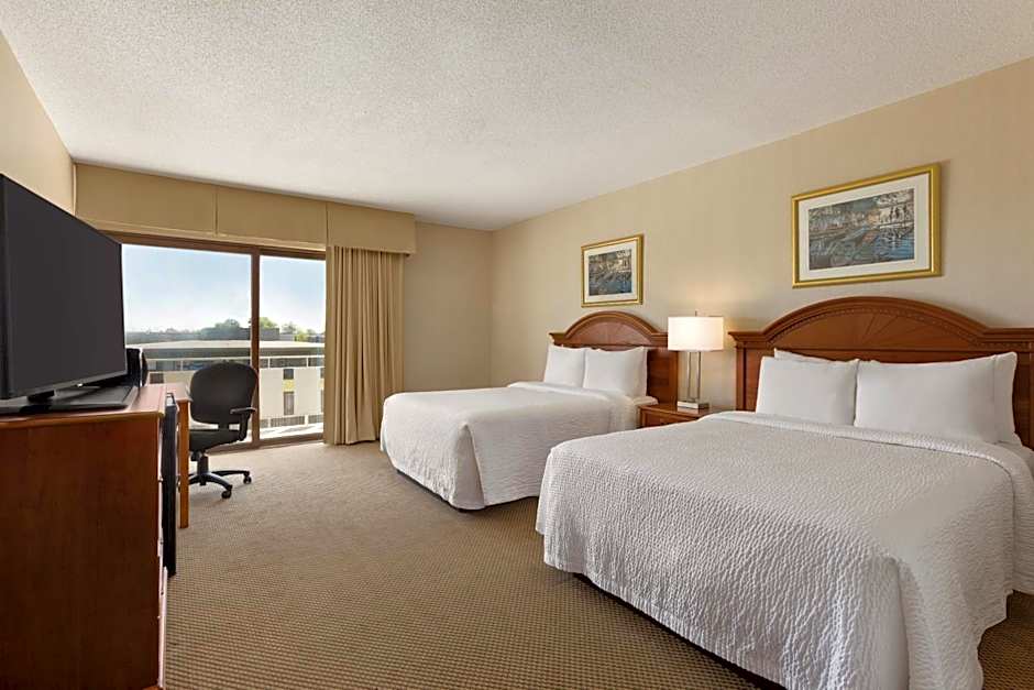 Days Inn by Wyndham London