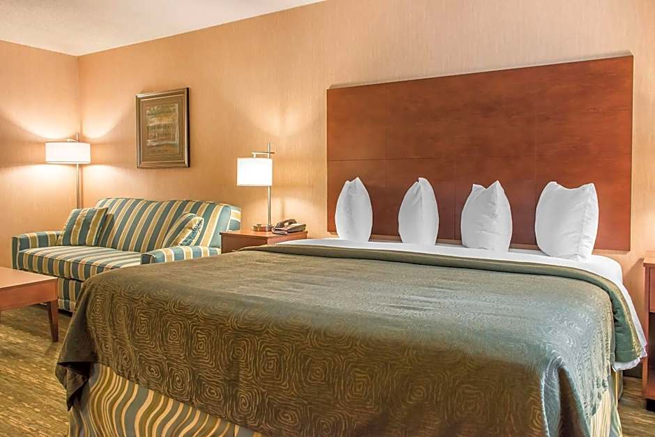 Quality Inn Bedford