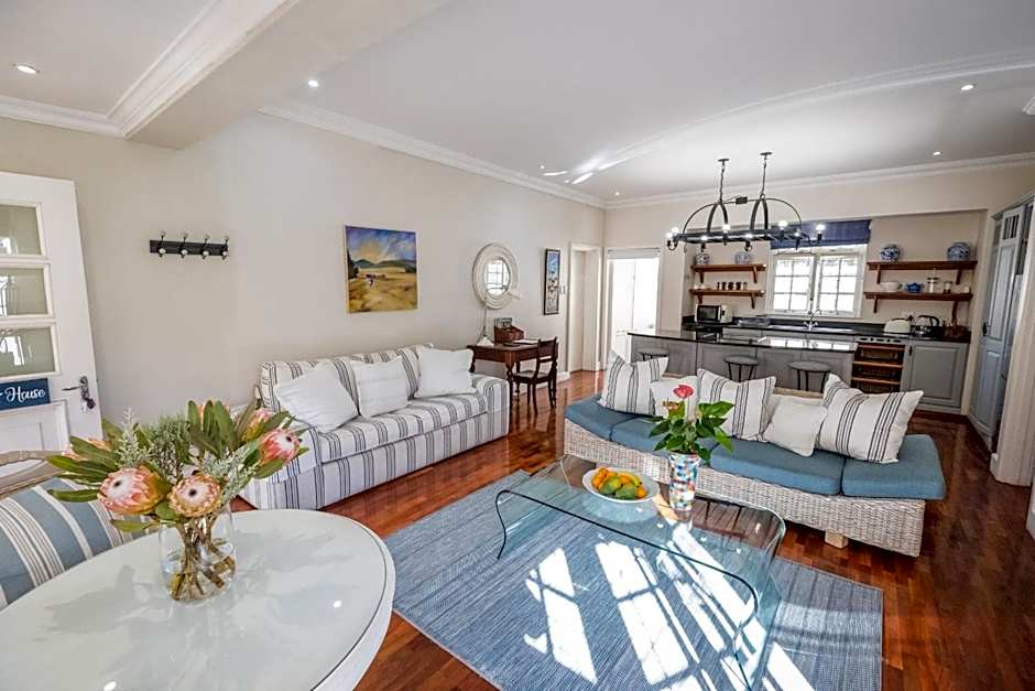 Admiralty Beach House