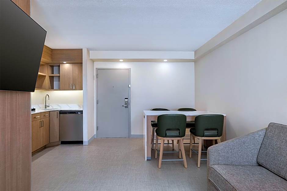 Homewood Suites by Hilton Tulsa South Medical District