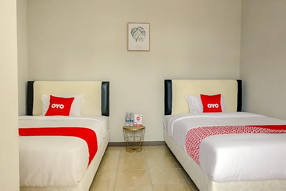 Capital O 1475 Oemah Jawa Family Residence