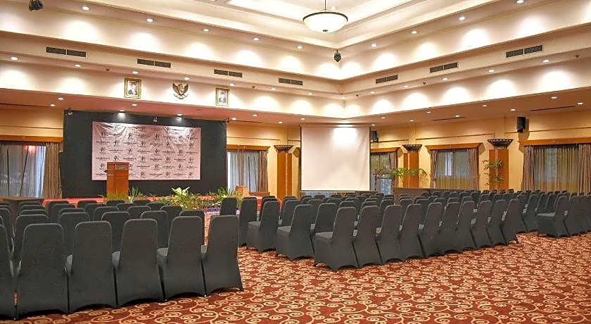Prime Plaza Hotel Purwakarta