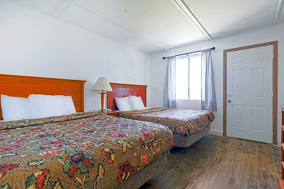 Country Hearth Inn & Suites By OYO Sturgis