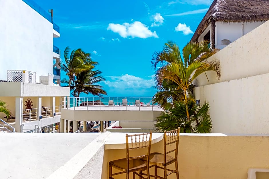 Playa Maya by MIJ - Beachfront Hotel