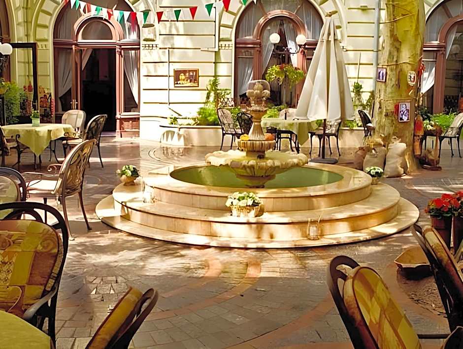 Londonskaya SPA Hotel