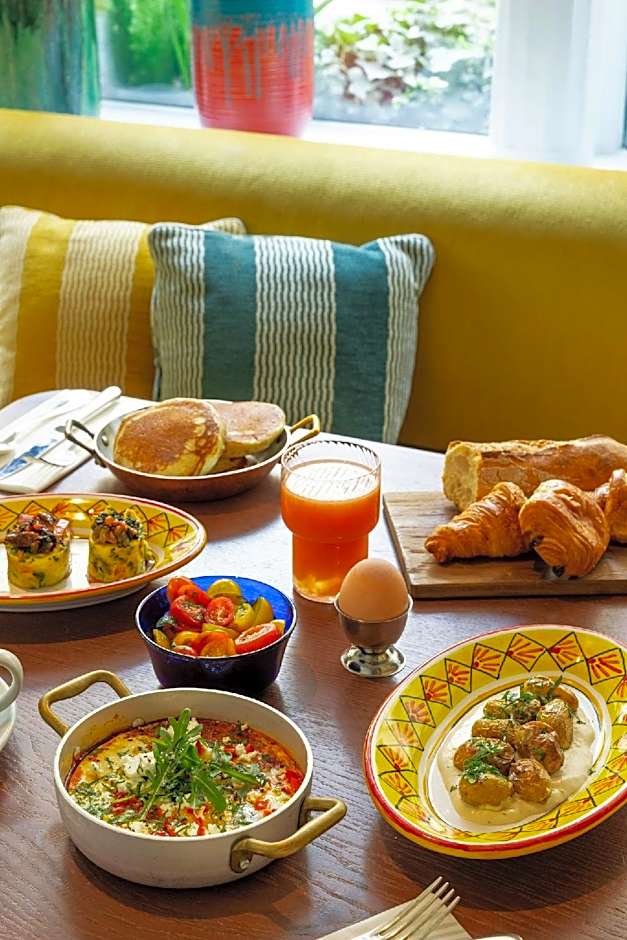 Renaissance by Marriott Paris Vendome Hotel