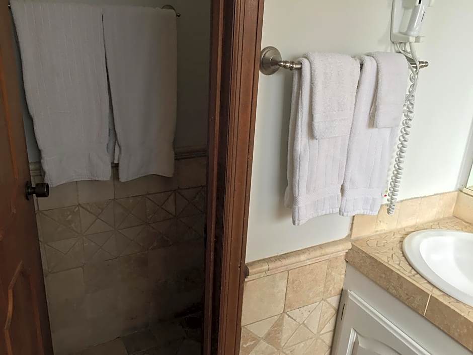 Catalina Island Seacrest Inn