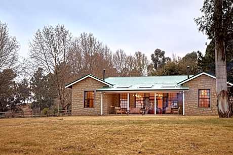 Bergview Farm Cottage by First Private Stays