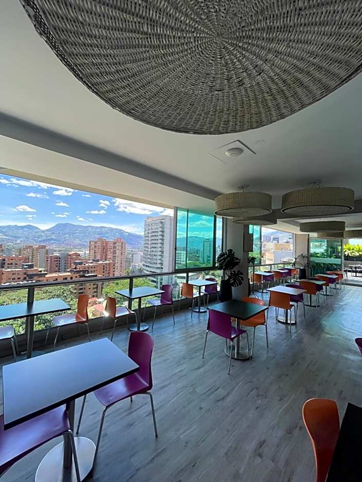 Hotel bh El Poblado