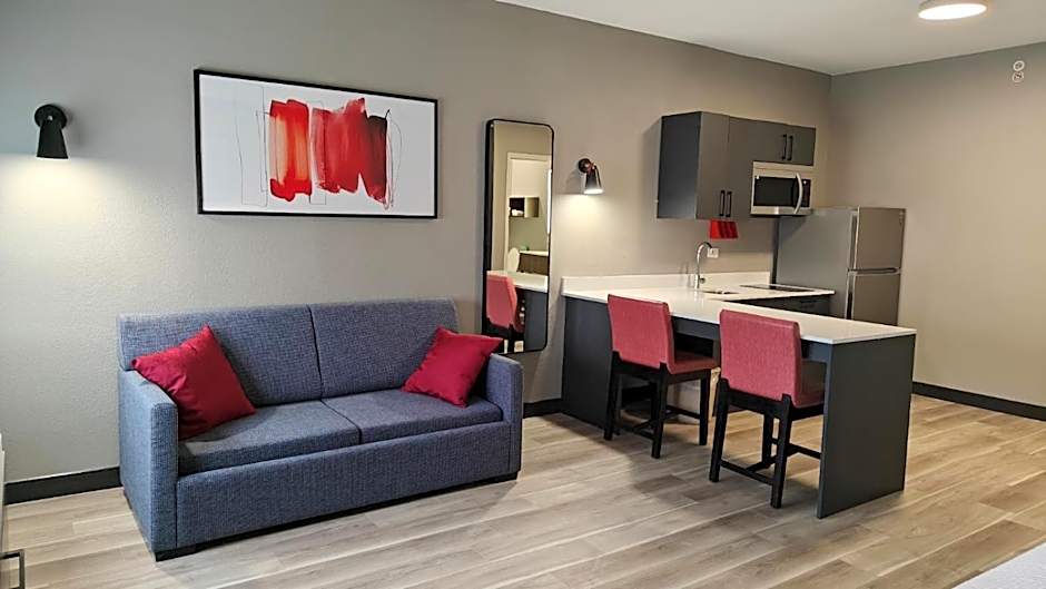 Hawthorn Extended Stay by Wyndham DFW Airport North