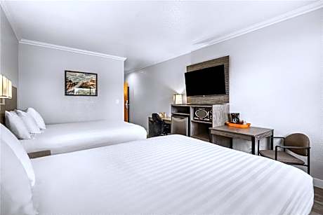 2 Queen Beds Non-Smoking