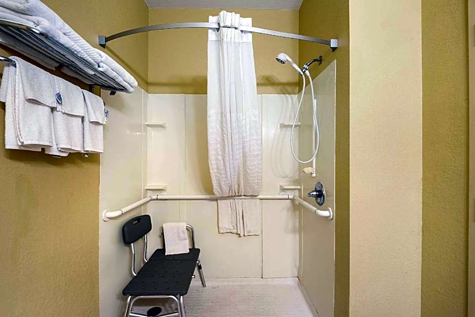 Quality Inn Des Moines North
