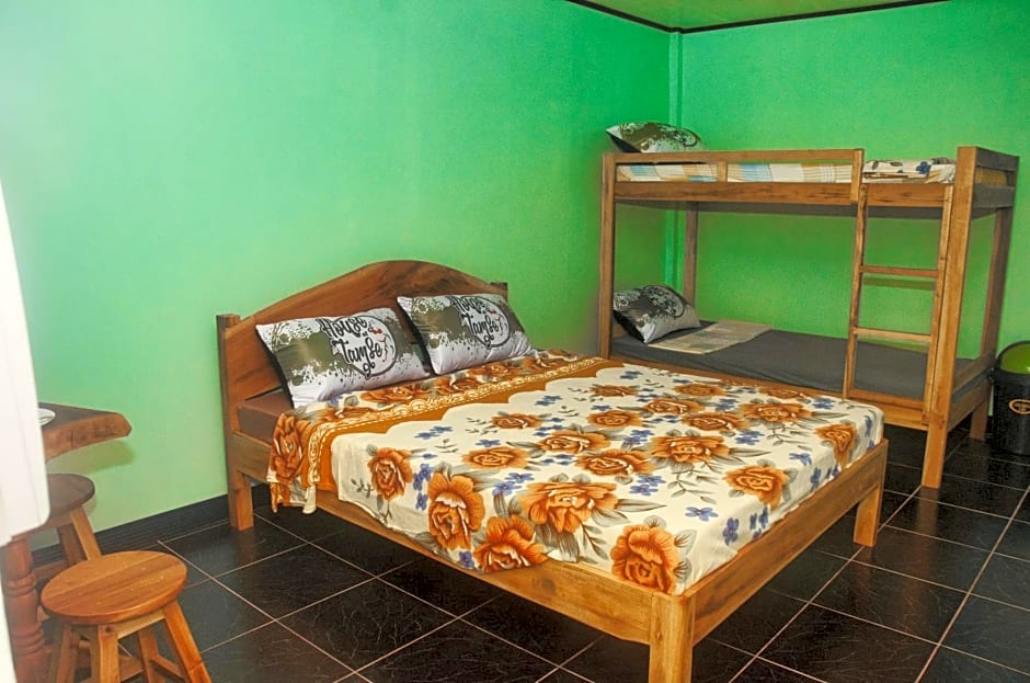 House of TamSe Laagans ' Inn