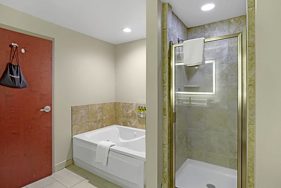 Holiday Inn Express - Gulfport Beach By IHG