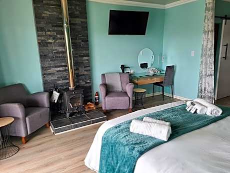 Queen Suite
