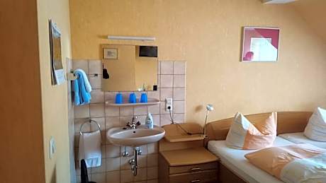 Double Room with Shared Bathroom