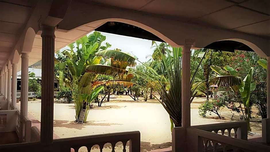 Alfresco Beach Hotel – Trincomalee, GA