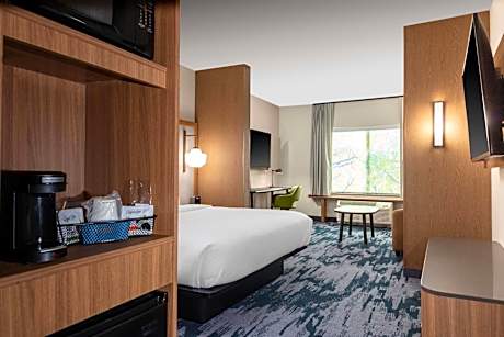 King Suite with Sofa Bed and River View