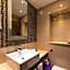 100 Queen's Gate Hotel London, Curio Collection by Hilton