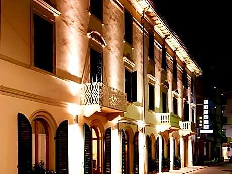 Hotel Savoia & Campana