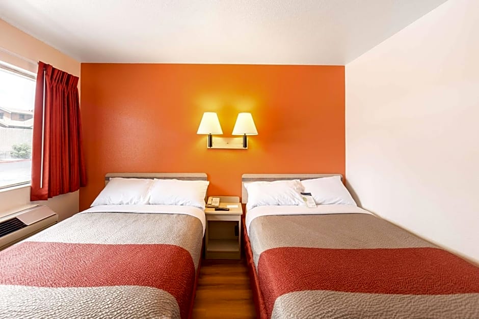 Motel 6-Klamath Falls, OR