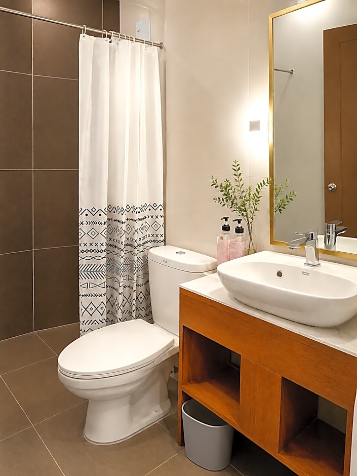 Zillion Pavilion Family & Business Hotel
