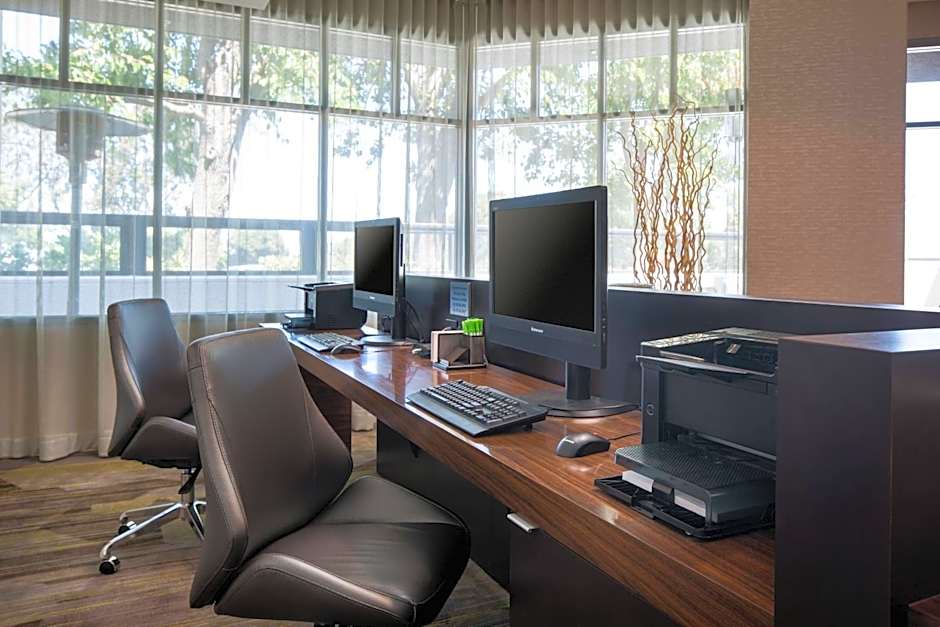 Courtyard by Marriott Richmond Berkeley