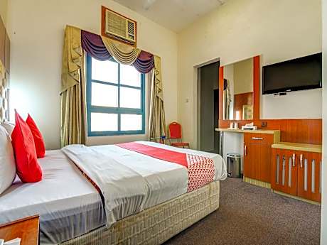 OYO 271 Parasol Hotel