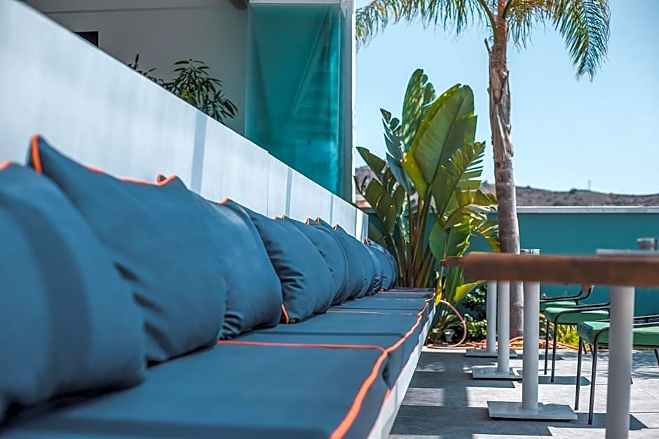 Mazoren Art Hotel