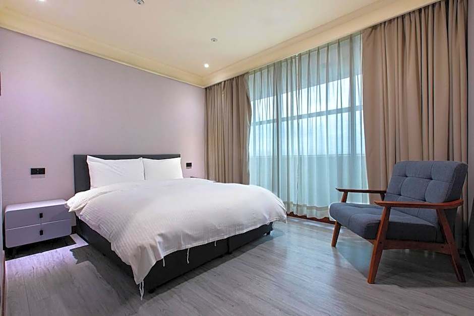 Jungli Le Midi Hotel