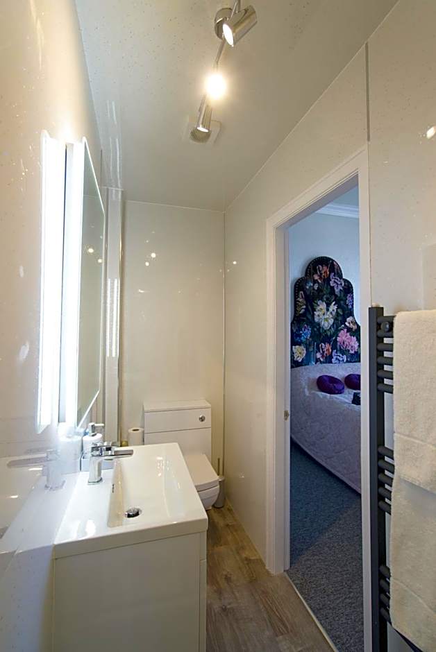 Glan Y Mor Hotel (Adult Only)