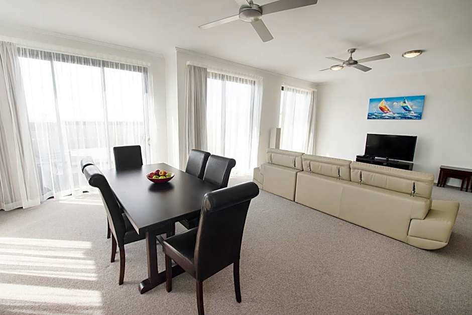 Gladstone Central Plaza