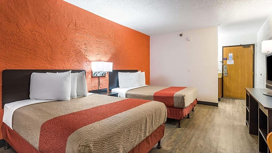 Motel 6 Elk Grove Village