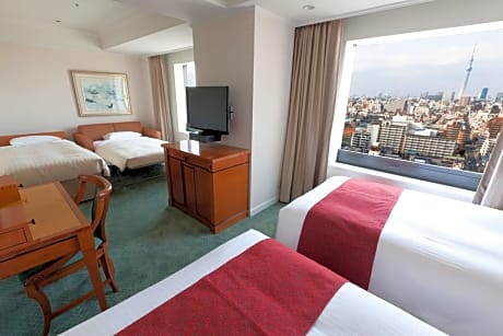 Deluxe Family Room with Sky Tree View - Non-Smoking (2 Adult)