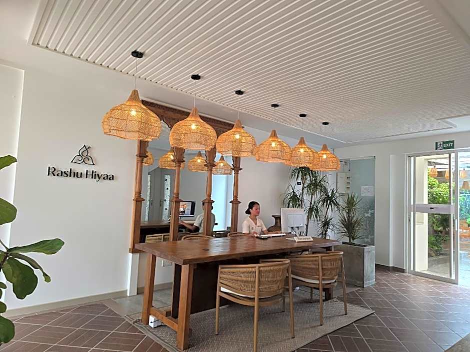 Rashu Hiyaa Hotel Dhiffushi