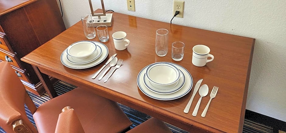 All Towne Suites
