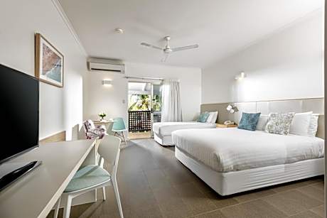 Standard Double or Twin Room with Garden View