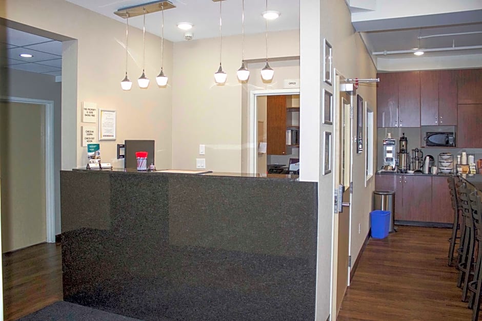 Econo Lodge Fox Creek