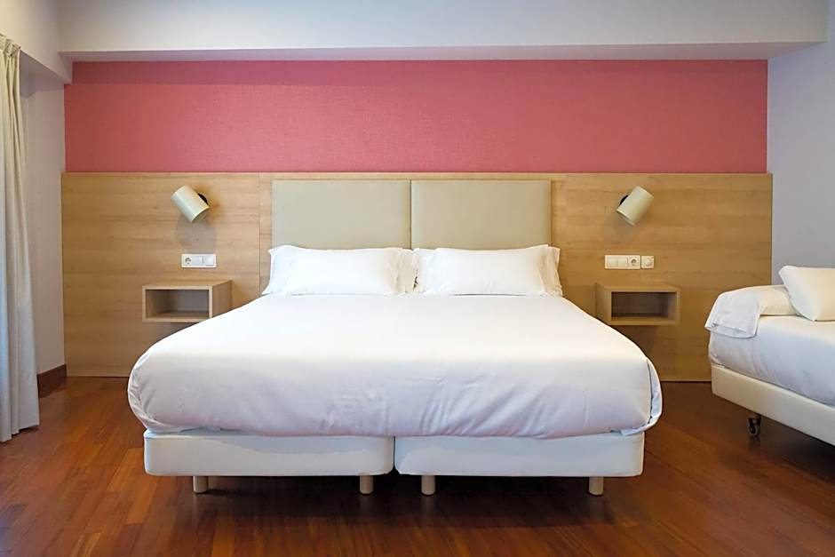 Hotel Parking Miradoiro de Belvís