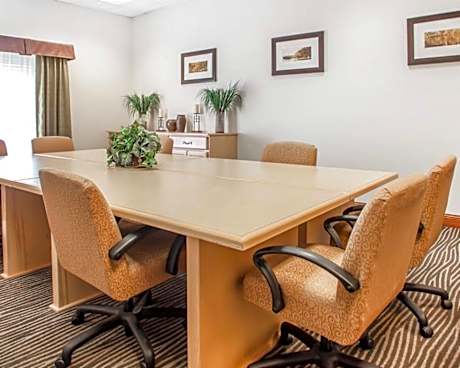 Quality Inn Lake of the Ozarks